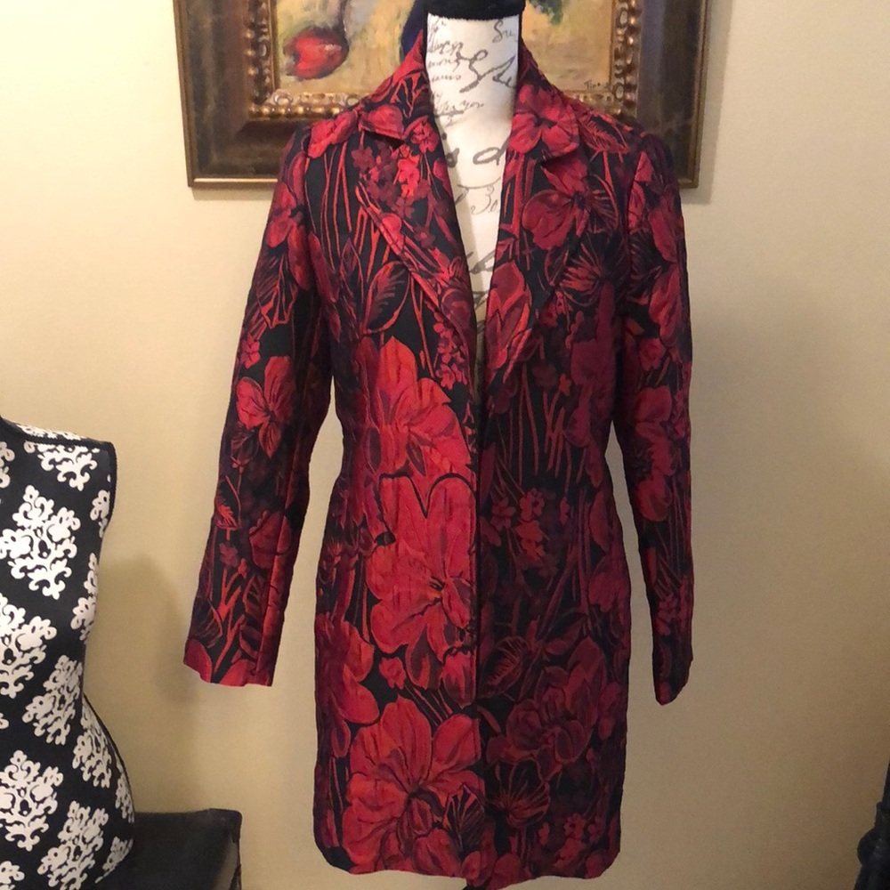 SOLD kah36 Chico’s Long sleeve brocade jacket overcoat pockets split back hem